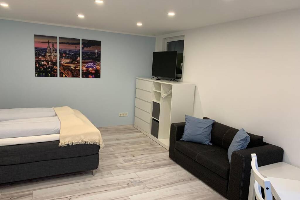Modern Renovated Apartment Suited For Business Consultants - In Close Distance To Dt, Dhl And Un Campus - Reserved Parking Bonn Exterior foto
